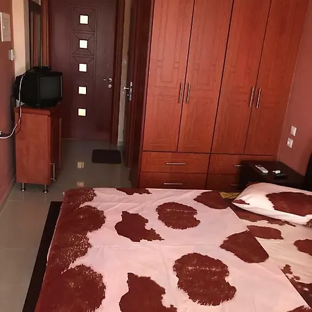 Maria Lux * Βόλος